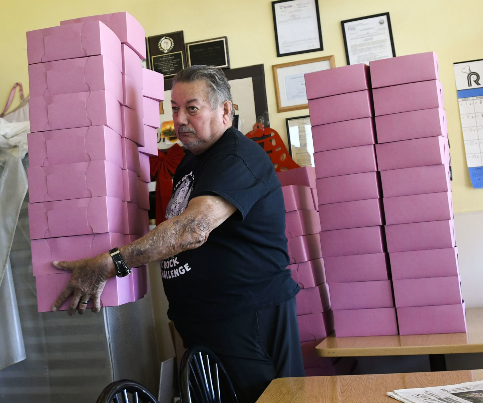 Daughter’s tweet sends customers flocking to mom’s Golden Donut shop in Orcutt
